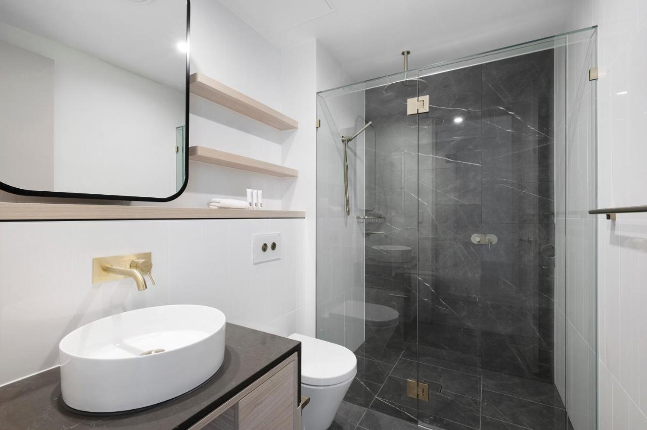 גולד קוסט Sea View Beachfront Apartment In Surfers מראה חיצוני תמונה