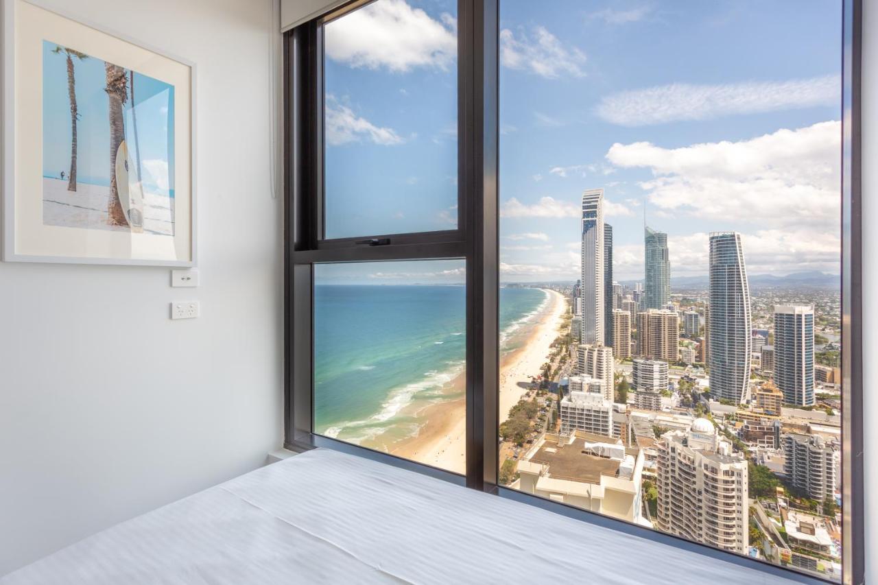 גולד קוסט Sea View Beachfront Apartment In Surfers מראה חיצוני תמונה